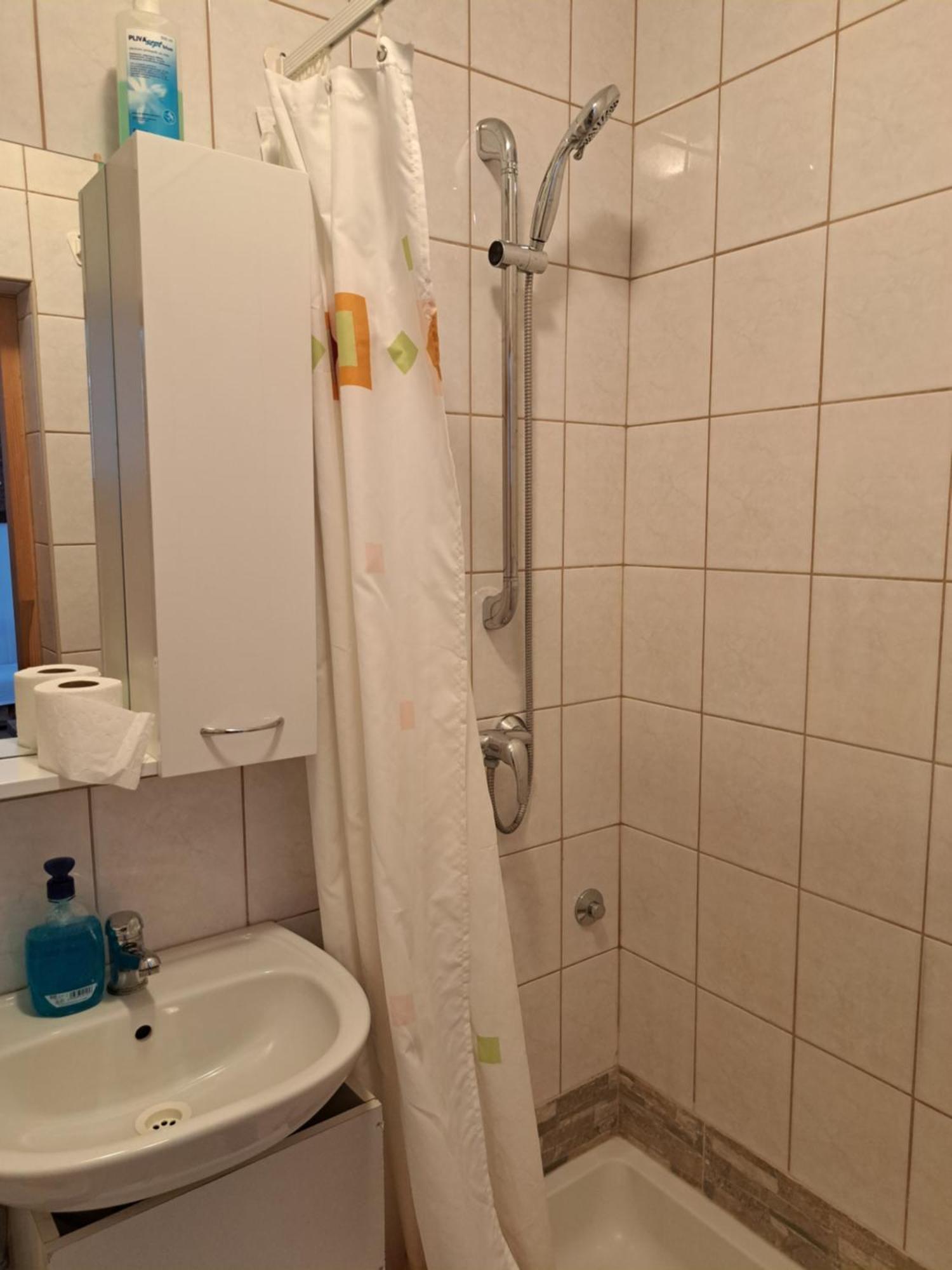 Apartmani Postonjski ปริฟลากา ภายนอก รูปภาพ